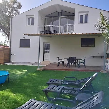 Casa Serra A Vista Al/140571 Pedreiras (Leiria)