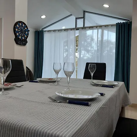 Casa Serra A Vista Al/140571 Pedreiras (Leiria)